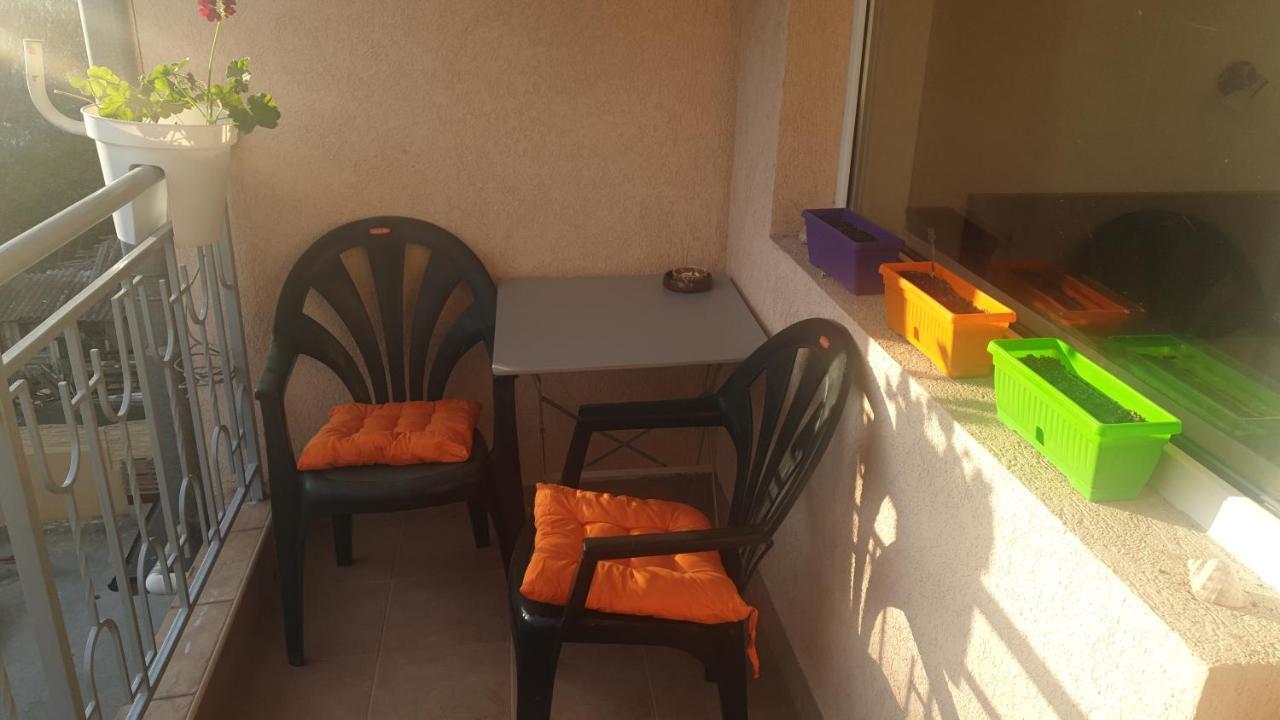 Sunny Apartment Burgas Esterno foto